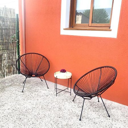 Ferienwohnung A Casa Vermella Con Jardin A 10 Minutos De Santiago De Compostela Ortono Exterior foto
