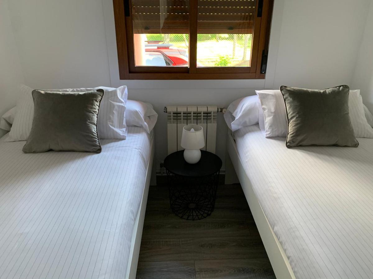 Ferienwohnung A Casa Vermella Con Jardin A 10 Minutos De Santiago De Compostela Ortono Exterior foto